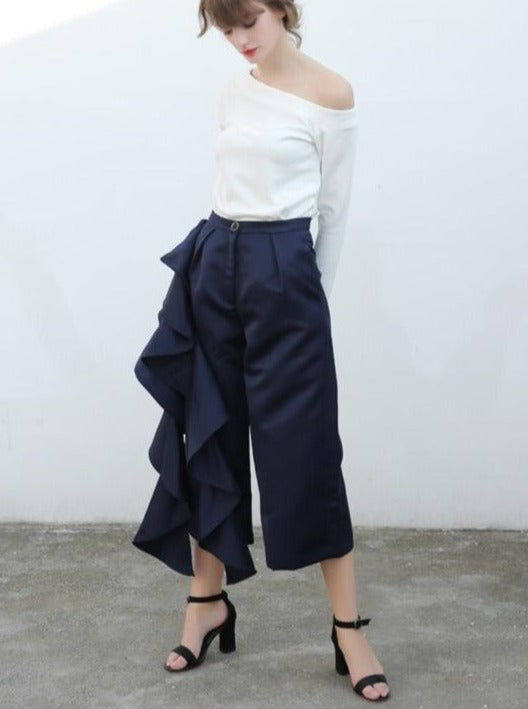 ELLEN RUFFLES PANTS